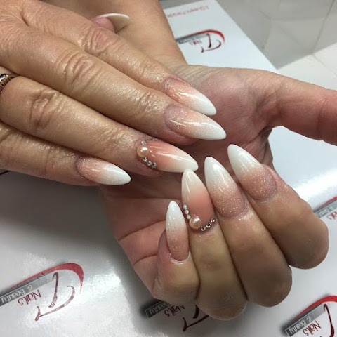 T Nails & Beauty