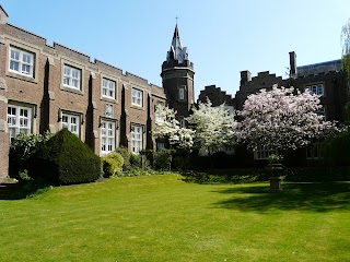 Aldenham School Sports Centre