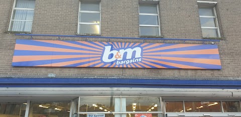 B&M Store