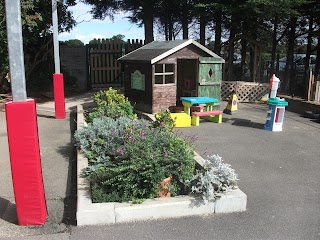 Field End Infant School