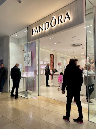 Pandora Bluewater