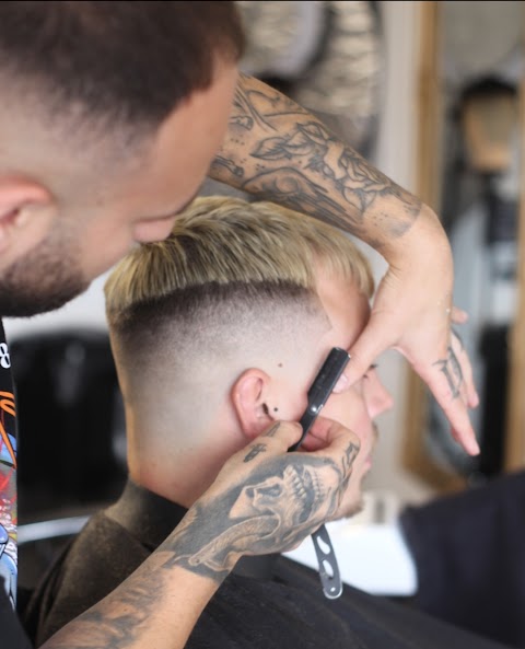 COLUCCIS CHOPSHOP BESPOKE BARBERING