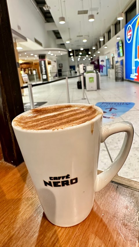 Caffè Nero - Edinburgh Airport BEFORE SECURITY