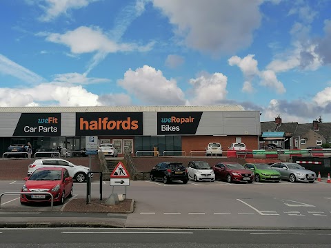 Halfords - Chesterfield