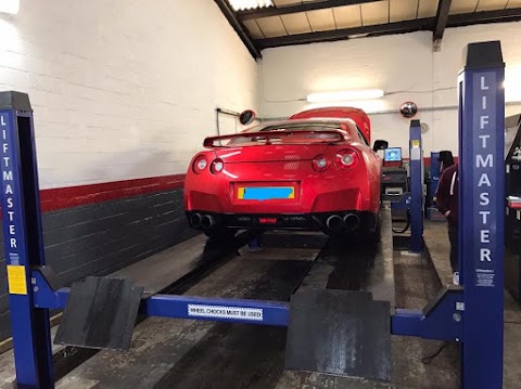 Motortorque Car MOT Servicing Garage with Specialist Vehicle Engine Tuning & Remapping