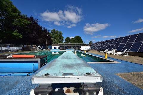 Stanhope Pool