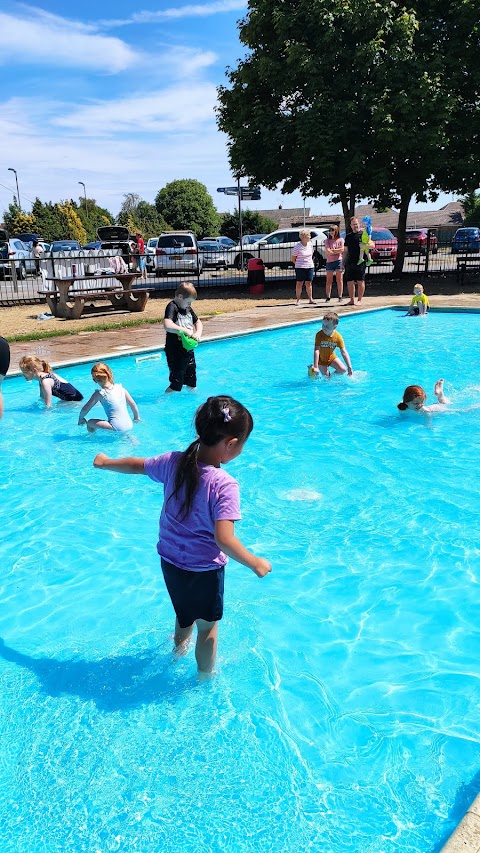 Woodford Paddling Pool