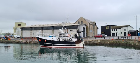 Sea Gems Cafe and Watersedge Gift Shop And Ice Cream Parlour