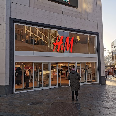 H&M