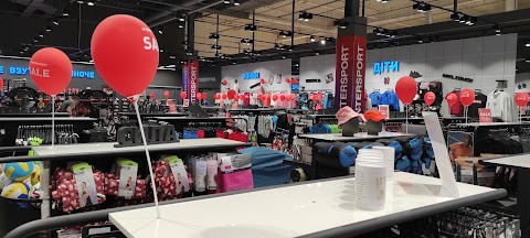 Спортивний магазин Intersport