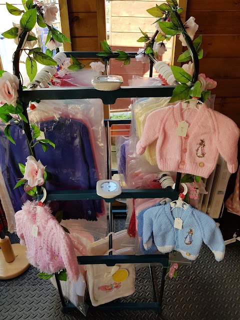 Diannie Babywear Baby and Children's Handmade clothing Shop