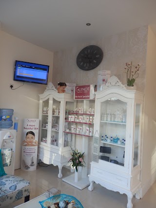 Vanity Aesthetic and Beauty Lounge