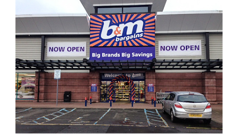 B&M Store