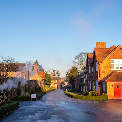 Queen Margaret's School For Girls