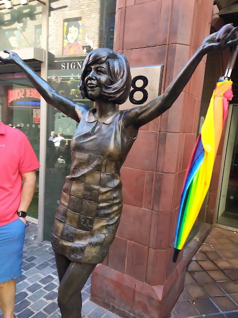 Eleanor Rigby Statue