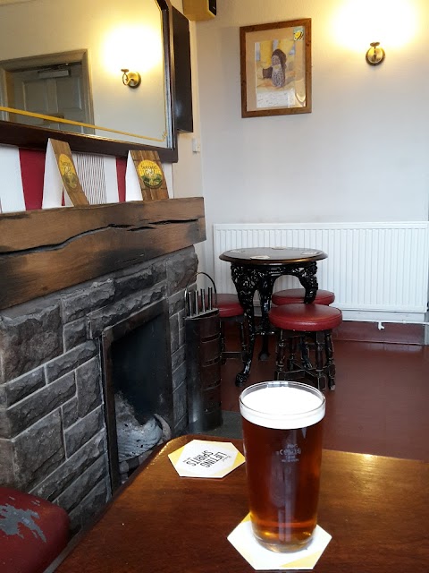 The Three Horse Shoes Inn