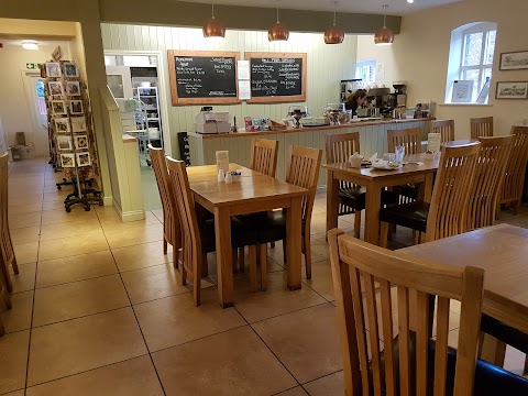 Hall Farm Shop and Cafe