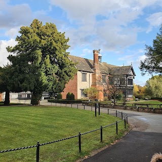 Bramhall Park