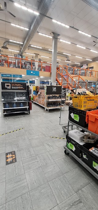 Halfords - Sutton