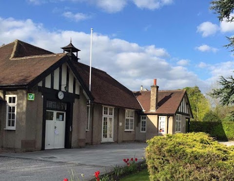 Ashford War Memorial Institute