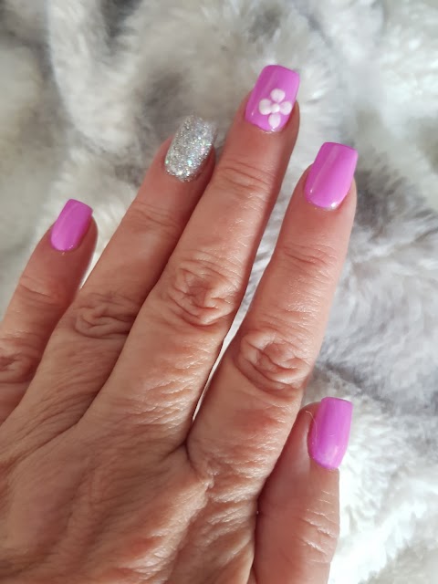 Claire’s nails and beauty