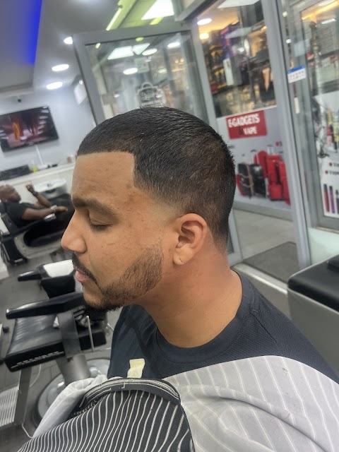 Maru Barber Shop | Professional Barber | Greenford