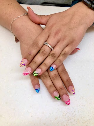 Images Nails & Beauty