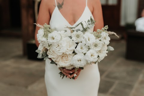 Bloominati Florals I West Sussex Wedding Florist