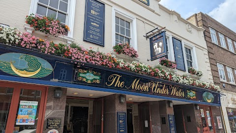 The Moon Under Water - JD Wetherspoon