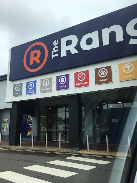 The Range, Iceland & Dee Dee’s