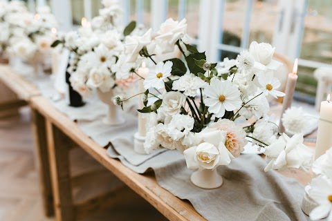 The Bell Jar Flowers | Wedding + Event Florist