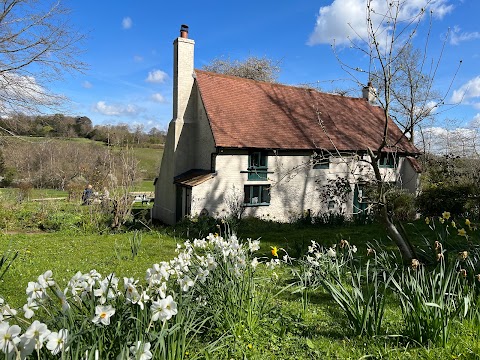 YHA Tanners Hatch - Surrey Hills