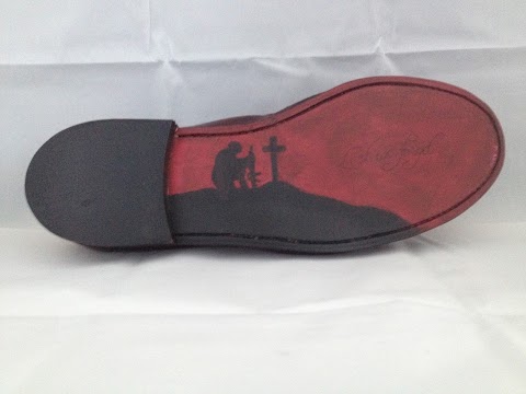 DL Shoe Art, The Cobbler