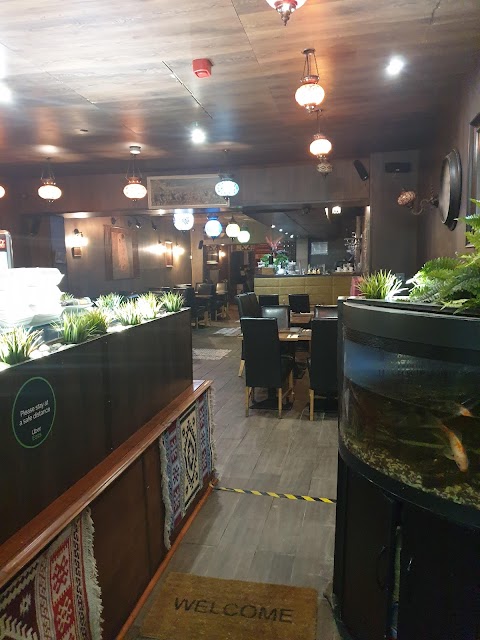 Mira Meze Bar restaurant