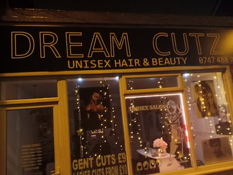 Dream Cutz Unisex Salon