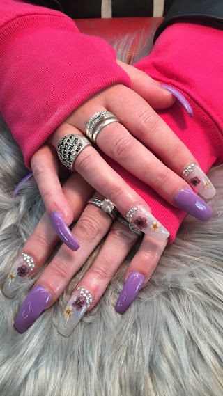 Amazing Nails