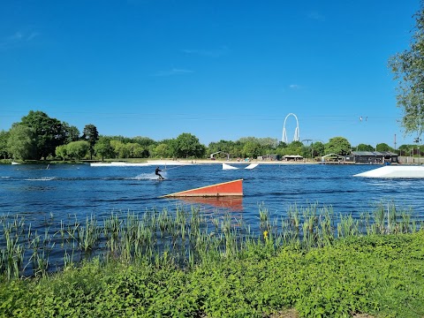 Thorpe Lakes Aqua Park