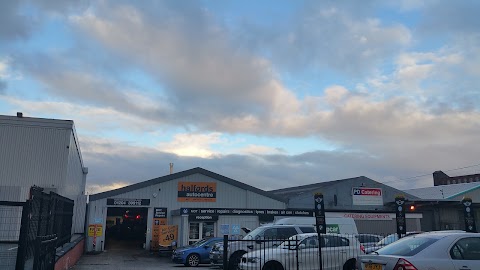 Halfords Autocentre Bolton (Nile Street)