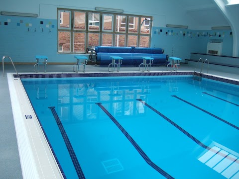 Rockingham Swimming Pools Ltd