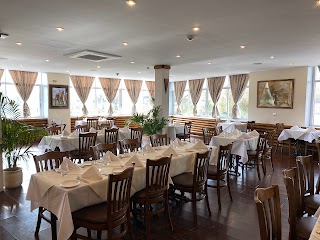 Manjal Indian Restaurant Loughton