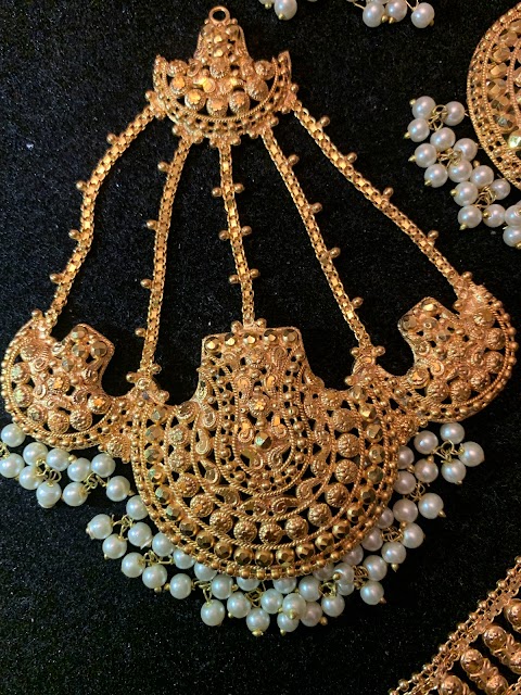 Traditional Royal Jewellery