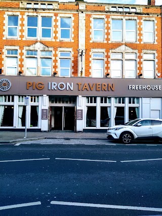 PIG Iron Tavern