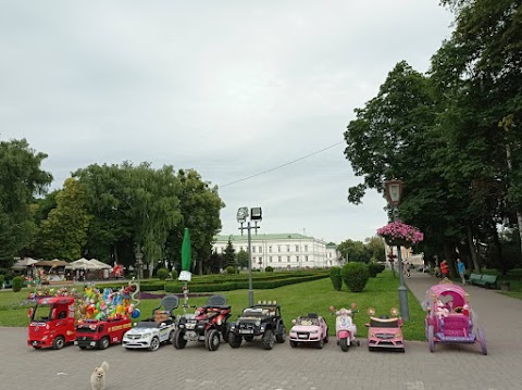 Прокат детских электромобилей