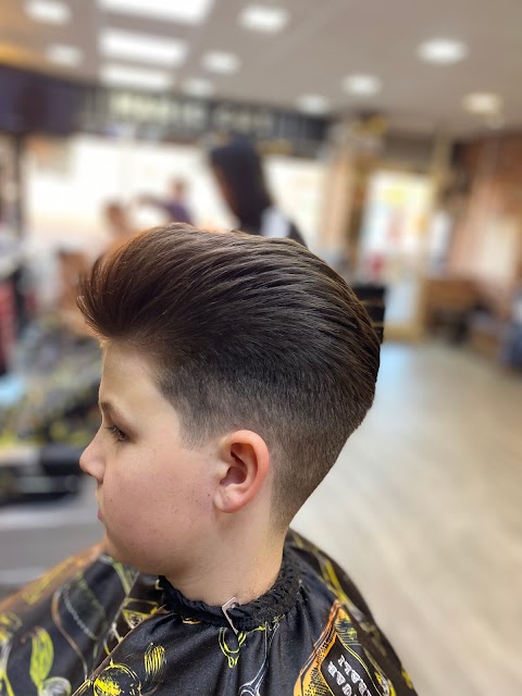 Magic Cut Barber Shop - Haircuts and Beards, Hot Towel Shave Wokingham