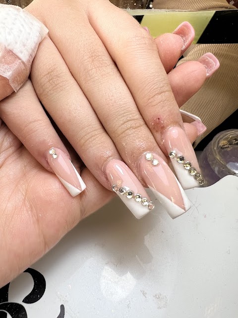 Station Nails Bar