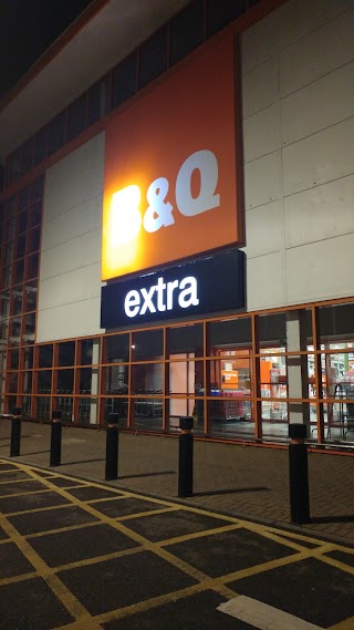 B&Q Swansea