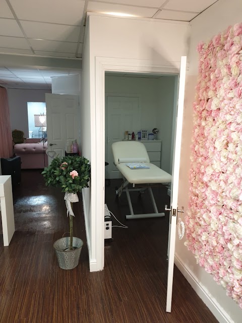 The Hair & Beauty Clinic