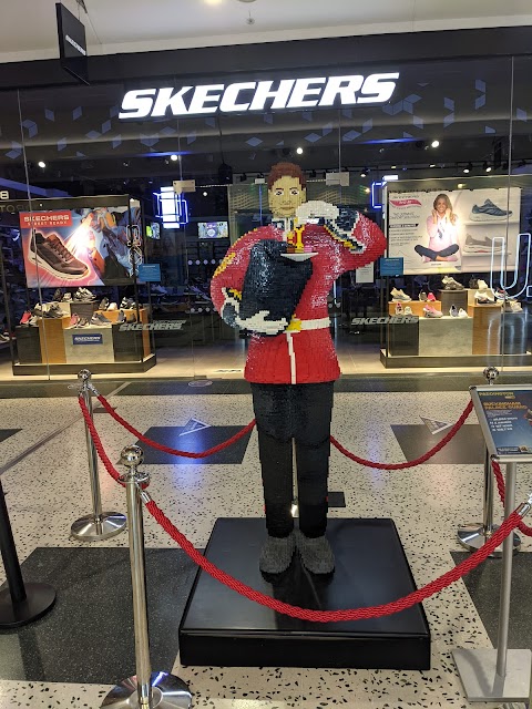 SKECHERS Retail