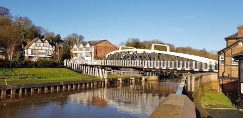 Reeds Rains Estate Agents Northwich