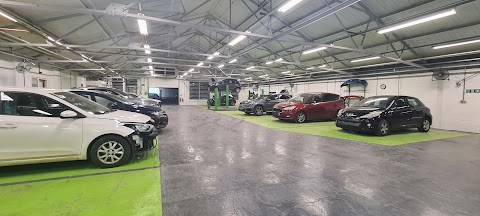 Pronto Accident Repair Centre (Nottingham)